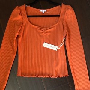 Long sleeve fitted top